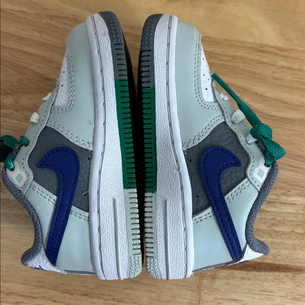 Nike sneakers baby